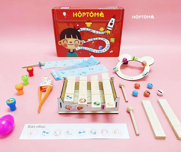 Bộ đồ chơi thông minh có nhạc cho bé 1 tuổi