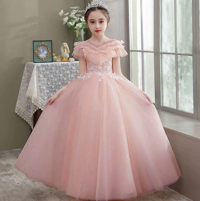 Chọn đầm công chúa cho bé gái