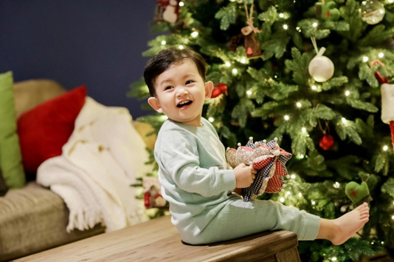 Xu hướng phối đồ noel thay đổi theo từng năm